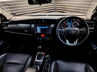 2021 Toyota Fortuner 2.4GD-6 R/B A/T - photo 13