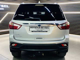 2020 Isuzu Mu-x 3.0D A/T - photo 7