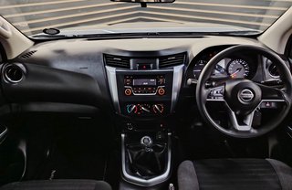 2022 Nissan Navara 2.5DDTI SE D/C P/U - photo 6
