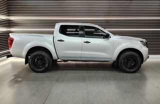 2022 Nissan Navara 2.5DDTI SE D/C P/U - photo 9