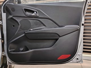 2024 Mahindra XUV300 1.5D (W8) - photo 7