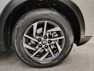 2024 Mahindra XUV300 1.5D (W8) - photo 9