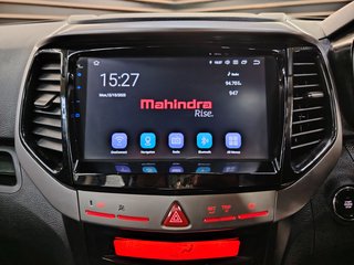 2024 Mahindra XUV300 1.5D (W8) - photo 2