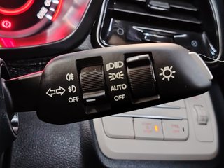 2024 Mahindra XUV300 1.5D (W8) - photo 10