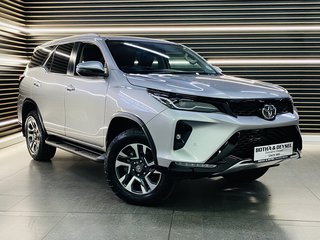 2023 Toyota Fortuner 2.4GD-6 R/B A/T - photo 3