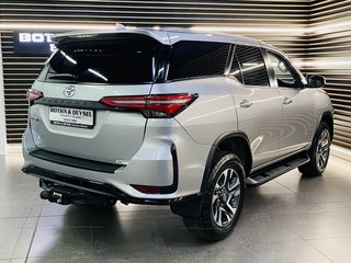 2023 Toyota Fortuner 2.4GD-6 R/B A/T - photo 10