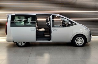 2023 Hyundai STARIA 2.2D EXECUTIVE A/T - photo 16