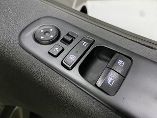 2023 Hyundai STARIA 2.2D MULTICAB A/T (5 SEAT) - photo 8