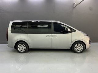 2023 Hyundai STARIA 2.2D MULTICAB A/T (5 SEAT) - photo 2