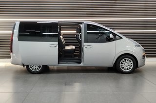 2023 Hyundai STARIA 2.2D MULTICAB A/T (5 SEAT) - photo 15