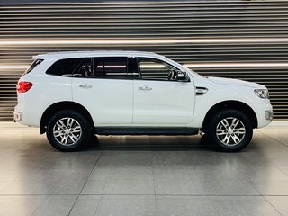 2017 Ford Everest 2.2 TDCi XLT A/T - photo 2