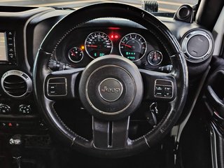 2014 Jeep Wrangler UNLTD SAHARA 3.6L V6 A/T - photo 13