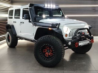 2014 Jeep Wrangler UNLTD SAHARA 3.6L V6 A/T - photo 16