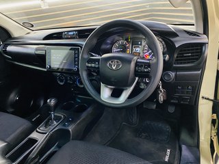 2022 Toyota Hilux 2.4 GD-6 RB RAIDER A/T P/U S/C - photo 5