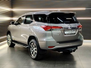 2018 Toyota Fortuner 2.8GD-6 R/B A/T - photo 4