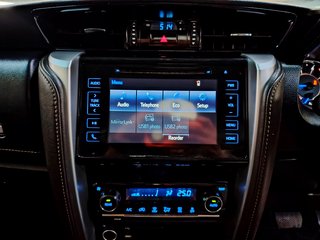 2018 Toyota Fortuner 2.8GD-6 R/B A/T - photo 4