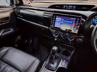 2021 Toyota Hilux 2.8 GD-6 RB LEGEND A/T P/U E/CAB - photo 10