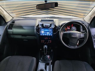 2021 Isuzu D-Max 250 HO HI-RIDE A/T D/C P/U - photo 6