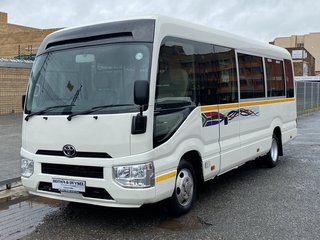 Toyota Quantam Used vehicle for sale