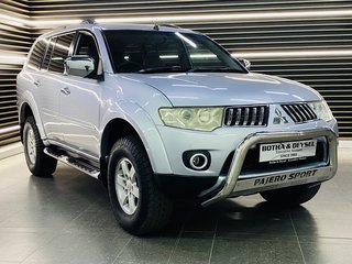 2010 Mitsubishi Pajero Sport 3.2 Di-D GLS A/T - photo 3