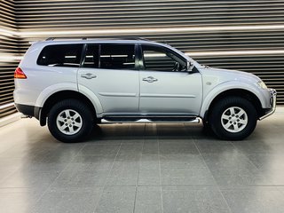 2010 Mitsubishi Pajero Sport 3.2 Di-D GLS A/T - photo 1