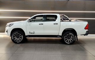 2018 Toyota Hilux 2.8 GD-6 RAIDER 4X4 A/T P/U D/C - photo 2