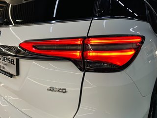 2021 Toyota Fortuner 2.8 GD-6 4X4 VX A/T - photo 4