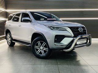 Toyota FORTUNER 2.4GD-6 R/B A/T - photo 3