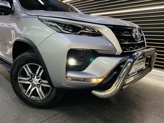 Toyota FORTUNER 2.4GD-6 R/B A/T - photo 4