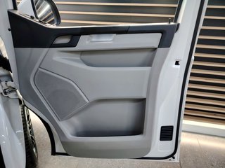 2019 Volkswagen Kombi 2.0 TDi (TRENDLINE) - photo 8