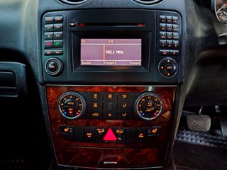 2010 Mercedes-Benz M Class ML 350 A/T - photo 5