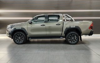2020 Toyota Hilux 2.8 GD-6 RB LEGEND A/T P/U D/C - photo 2