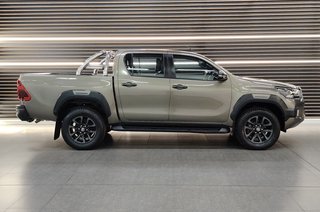 2020 Toyota Hilux 2.8 GD-6 RB LEGEND A/T P/U D/C - photo 15