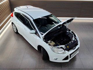 2013 Ford Focus 1.6 Ti VCT TREND 5DR - photo 16