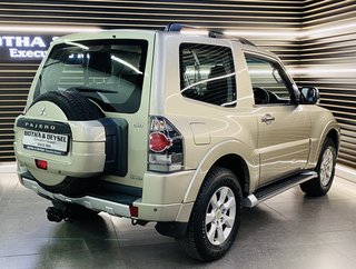 2011 Mitsubishi Pajero 3.2 Di-Dc GLS SWB A/T - photo 10