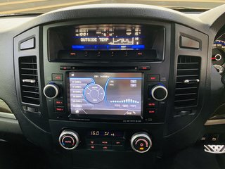 2011 Mitsubishi Pajero 3.2 Di-Dc GLS SWB A/T - photo 7