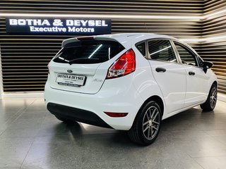 2015 Ford Fiesta 1.4 AMBIENTE 5 Dr - photo 9