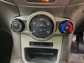 2015 Ford Fiesta 1.4 AMBIENTE 5 Dr - photo 6