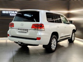 2016 Toyota Land Cruiser LANDCRUISER 200 V8 4.5D VX A/T - photo 7