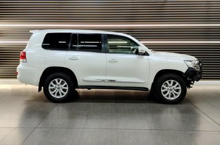 2016 Toyota Land Cruiser LANDCRUISER 200 V8 4.5D VX A/T - photo 19