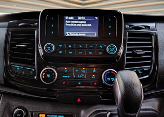 2021 Ford Tourneo CUSTOM 2.0TDCi TREND A/T (96KW) - photo 2