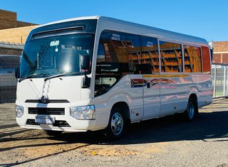 Toyota Quantam Used vehicle for sale