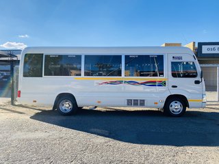 2021 Toyota Quantam COASTER 4.0D 23 SEATER B/S - photo 8
