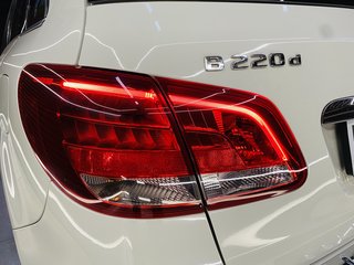 2016 Mercedes-Benz B-Class B 220 CDI AMG A/T - photo 2