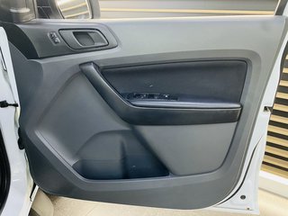 2019 Ford Everest 2.2 TDCi XLS 4X4 - photo 3