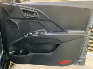 2023 Mahindra XUV300 1.5D (W6) - photo 1