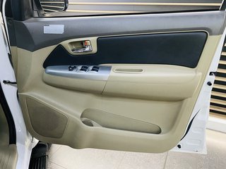 2013 Toyota Fortuner 2.5D-4D RB A/T - photo 3