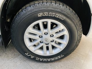 2013 Toyota Fortuner 2.5D-4D RB A/T - photo 5