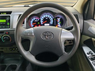 2013 Toyota Fortuner 2.5D-4D RB A/T - photo 10