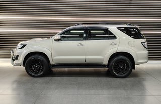 2014 Toyota Fortuner 2.5D-4D RB A/T - photo 2